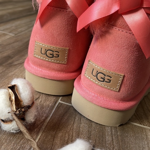 🌿UGG- W BAILEY BOW II BOOTS🌿 - Picture 9 of 16